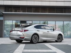 Lexus ES 300h Edition - ფოტო 6