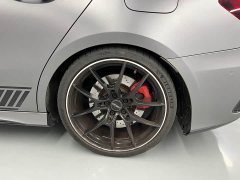 Mercedes-Benz Mercedes-AMG A35 L 4MATIC 2019 - фото 9