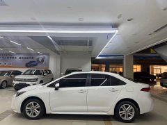Toyota Corolla 1.8L CVT Luxury - фото 3