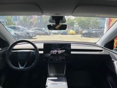 Tesla Model Y Long Range All-Wheel Drive - ფოტო 5