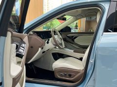 Voyah Lantu FREE Four-Wheel Drive Standard Extended Range Exclusive Luxury Package - ფოტო 7