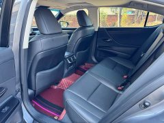 Lexus ES 200 Excellence Edition - ფოტო 13
