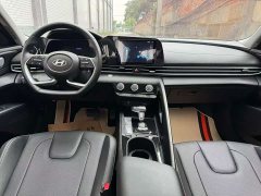 Hyundai Elantra 1.5L CVT GLX Elite - ფოტო 4