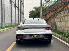 Hyundai Elantra 1.5L CVT GLX Elite - ფოტო 8