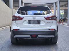 Nissan Qashqai 2.0L CVT XV Premium Luxury - ფოტო 5