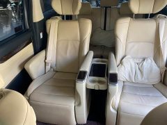 Toyota Alphard Hybrid 2.5L Luxury - ფოტო 6