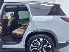 NIO ES8 580KM Signature Edition Six-Seater - ფოტო 17