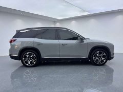 NIO ES8 580KM Signature Edition Six-Seater - ფოტო 18