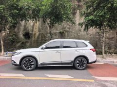 Mitsubishi Outlander 2.0L FWD Comfort 5-Seater - ფოტო 4