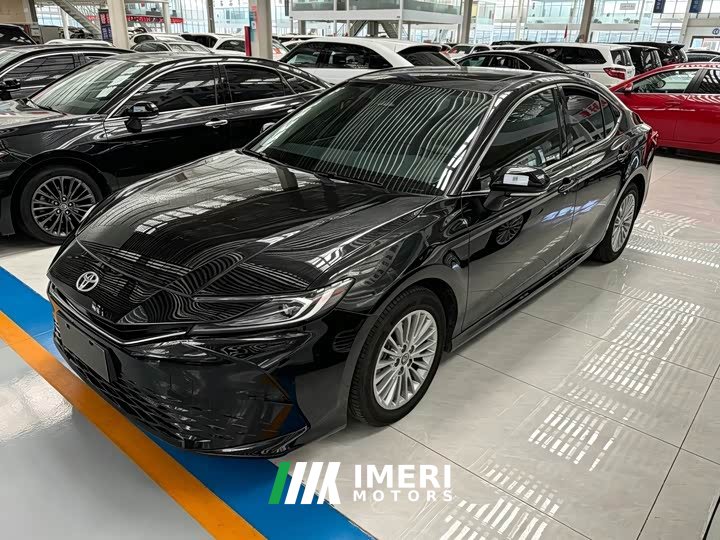 Toyota Camry Dual-Engine 2.0HGVP Luxury Edition