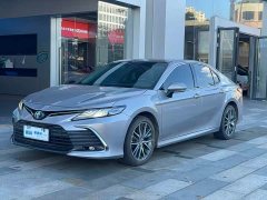 Toyota Camry Hybrid Luxury - ფოტო 1