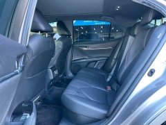 Toyota Camry Hybrid Luxury - ფოტო 11
