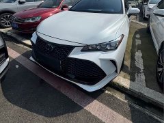 Toyota Avalon 2.0L Base - ფოტო 1
