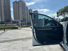 Toyota Camry 2.0G Luxury Edition - ფოტო 17