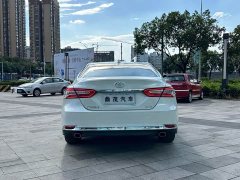 Toyota Camry 2.0G Luxury Edition - ფოტო 4