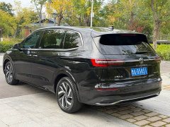 Volkswagen Viloran 330TSI Luxury - ფოტო 5