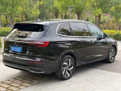 Volkswagen Viloran 330TSI Luxury - ფოტო 6
