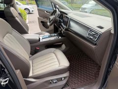 Volkswagen Viloran 330TSI Luxury - ფოტო 8