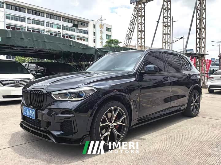 BMW X5 xDrive 30Li Luxury M Sport Package