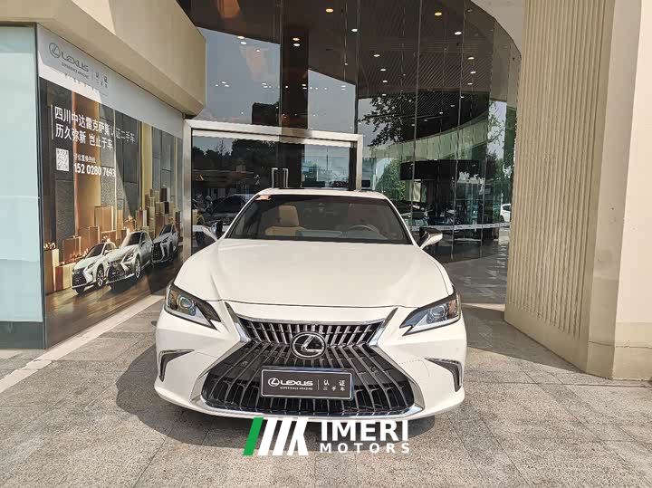 Lexus ES 300h Excellence Edition
