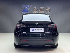Tesla Model Y Rear-Wheel Drive - ფოტო 3