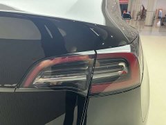 Tesla Model Y Rear-Wheel Drive - ფოტო 6