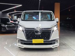 Toyota HIACE 3.5L Automatic 7-Seater - ფოტო 2