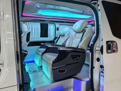 Toyota HIACE 3.5L Automatic 7-Seater - ფოტო 4