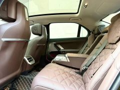 BMW 7 Series 735Li M Sport Package - ფოტო 4