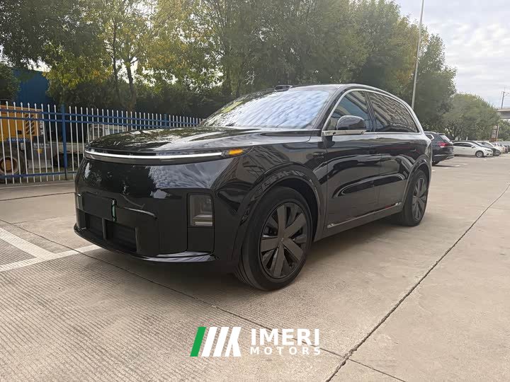 Li Auto Ideal L8 Ultra