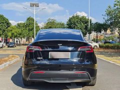 Tesla Model Y Standard Range RWD - ფოტო 8