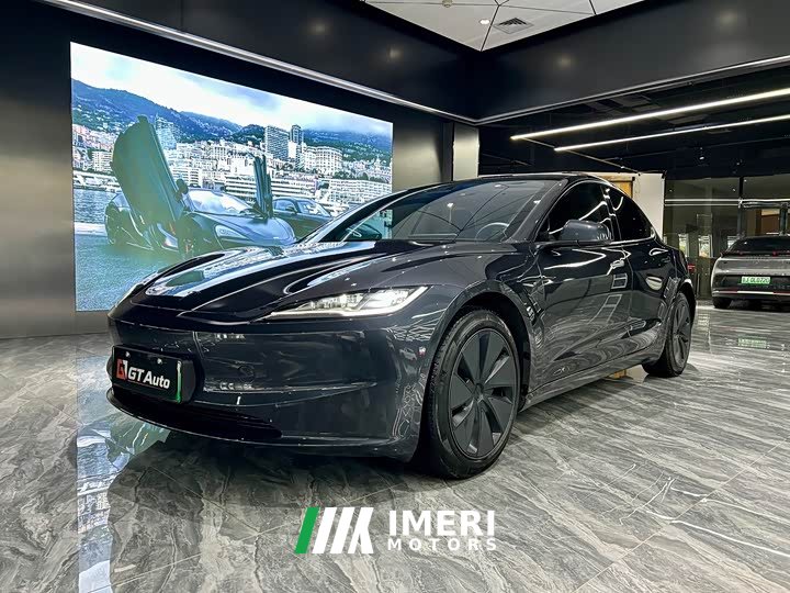 Tesla Model 3 Rear-Wheel Drive