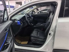 Toyota C-HR 2.0L Luxury Edition - ფოტო 5