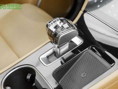 Li Auto ONE Extended Range 6-Seater - ფოტო 9