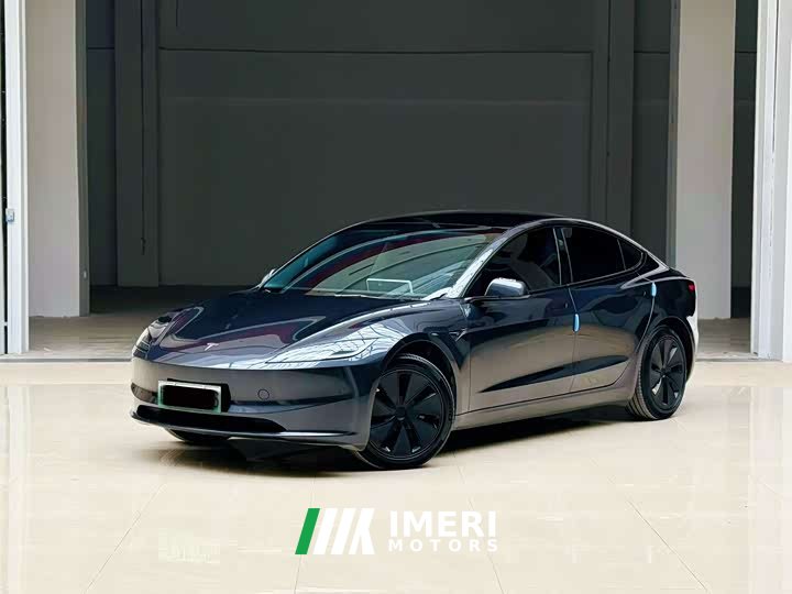 Tesla Model 3 Rear-Wheel Drive
