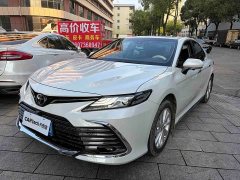 Toyota Camry 2.0G Luxury Edition - ფოტო 1