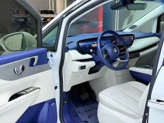 Buick GL8 New Energy Luxe Premium 7-Seater - ფოტო 4