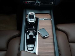 Volvo XC60 B5 AWD Smart Remote Luxury Edition - ფოტო 16