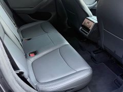Tesla Model Y Rear-Wheel Drive - ფოტო 11