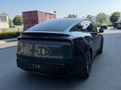 Tesla Model Y Rear-Wheel Drive - ფოტო 4