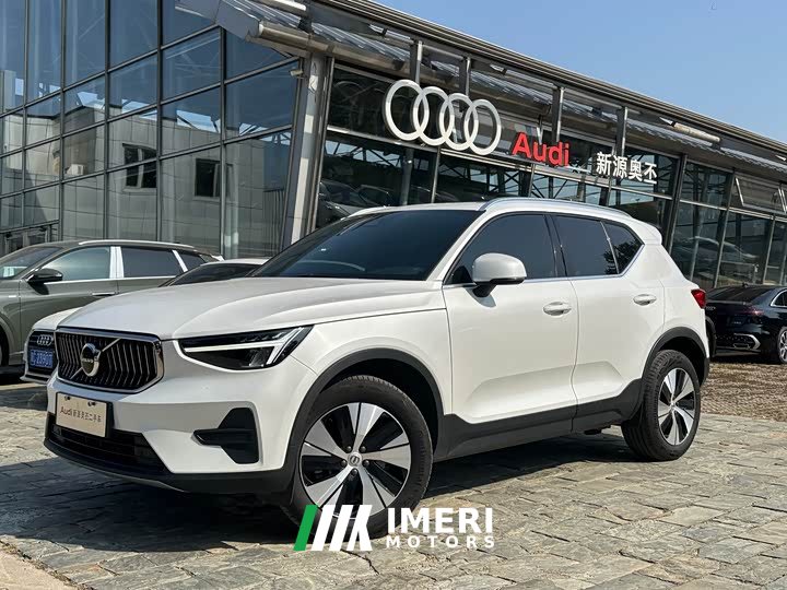 Volvo XC40 B3 Smart Luxury Edition - ავტომობილი ჩინეთიდან