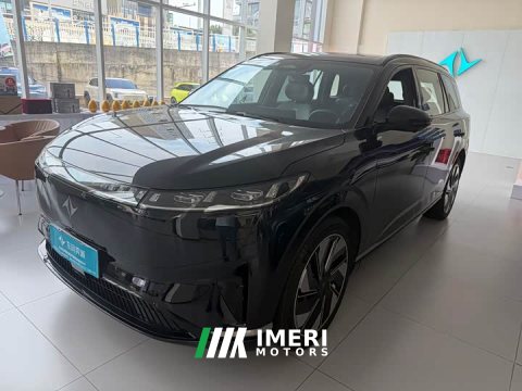 2025 Dongfeng eπ008 210Ultra Extended Range 5-Seater - car from China