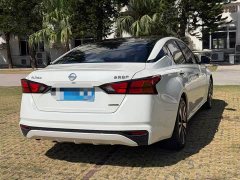 Nissan Teana 2.0L XL Comfort - ფოტო 9