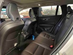 Volvo V60 B4 Inscription Luxury Edition - ფოტო 6