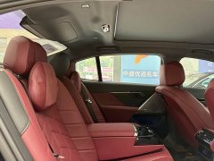 BMW 5 Series 525Li Luxury Package - ფოტო 6