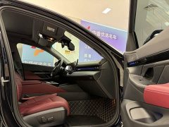 BMW 5 Series 525Li Luxury Package - ფოტო 7