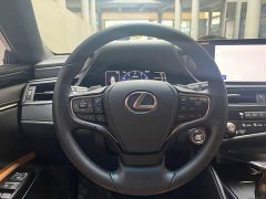 Lexus ES 200 Excellence Edition - ფოტო 13