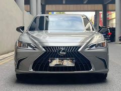 Lexus ES 200 Excellence Edition - ფოტო 2