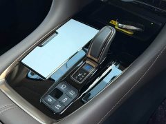 Toyota Alphard Hybrid 2.5L Premium Gold Edition - ფოტო 13