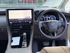 Toyota Alphard Hybrid 2.5L Premium Gold Edition - ფოტო 14
